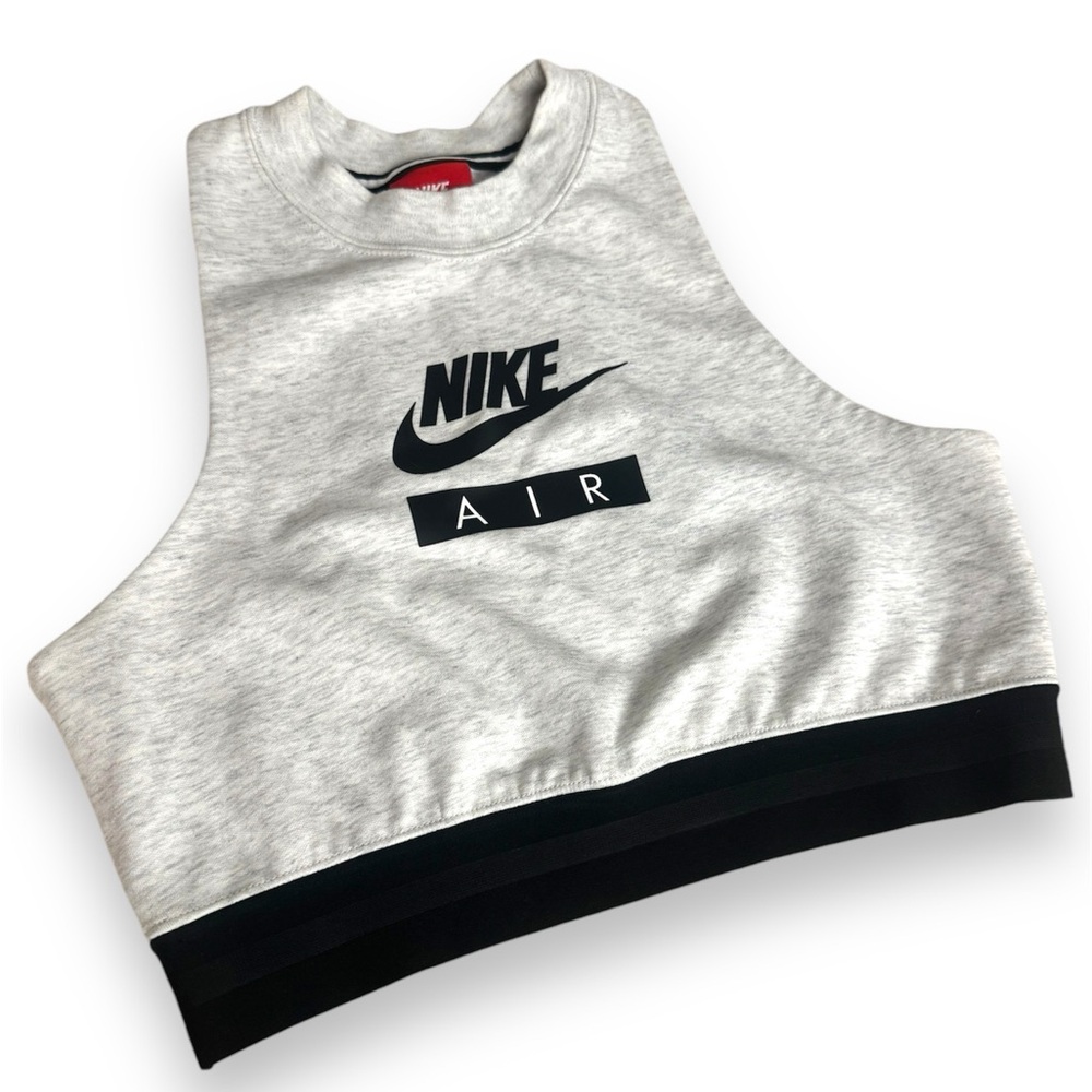 Nike - Light Grey Sleeveless Cropped Athletic Top  - Size Small